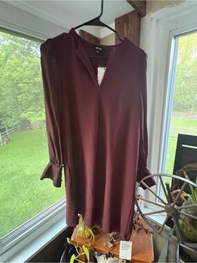 Women’s Split-Neck Long Sleeve Dress - Burgundy